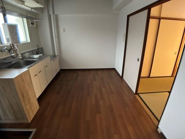 �y���̑��ݔ��z�@