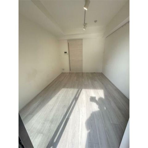 �y���̑������E�X�y�[�X�z�@�����������]�^�C�v�ʐ^�g�p