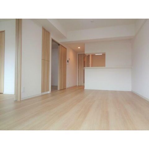 �y���ԁE���r���O�z�@