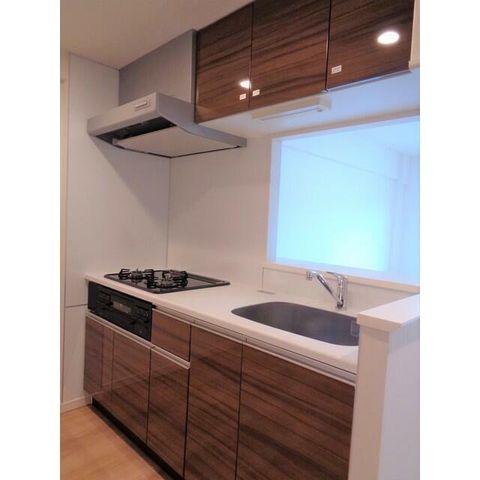 �y�L�b�`���z�@