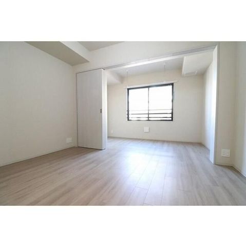 �y���ԁE���r���O�z�@