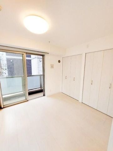 �y���ԁE���r���O�z�@