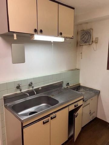 �y�L�b�`���z�@