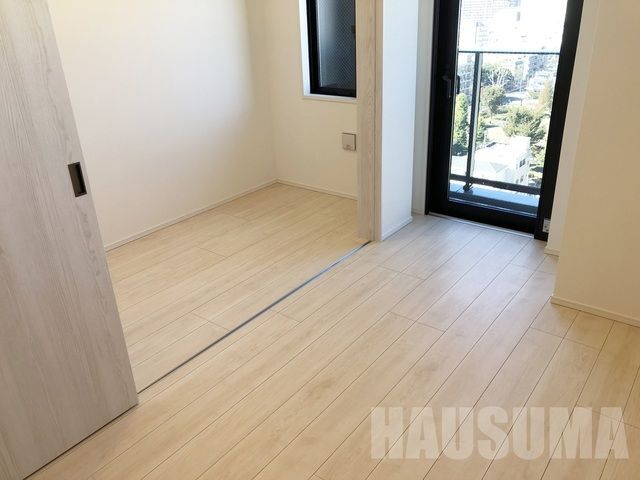 �y���ԁE���r���O�z�@����