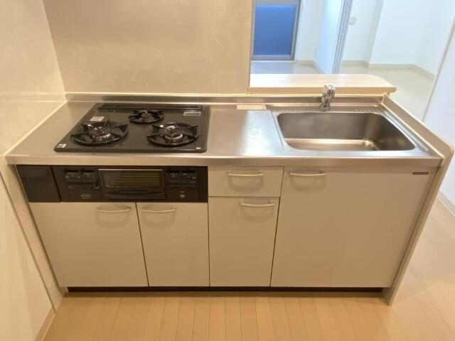 �y�L�b�`���z�@