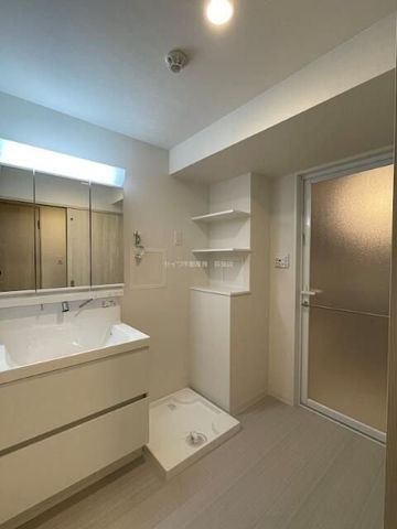 �y���ʏ��z�@