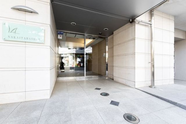 �y�G���g�����X�z�@