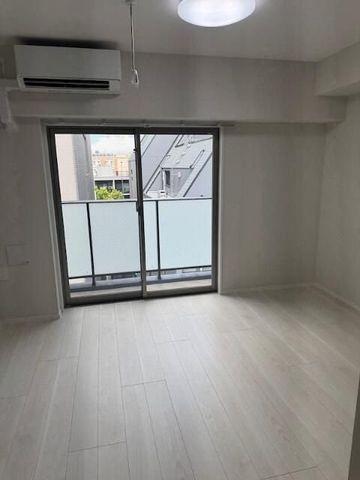 �y���ԁE���r���O�z�@