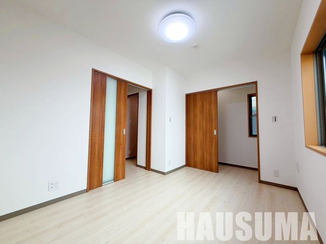 �y���ԁE���r���O�z�@���r���O/����