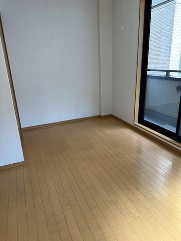 �y���ԁE���r���O�z�@
