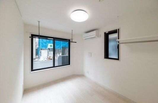 �y���ԁE���r���O�z�@