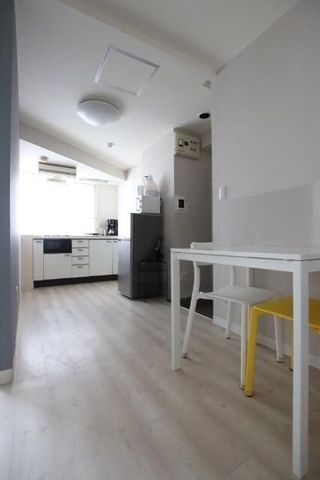 �y���ԁE���r���O�z�@