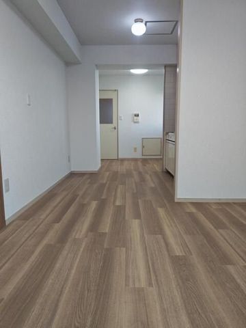 �y���̑��ݔ��z�@