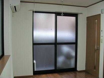 �y���ԁE���r���O�z�@