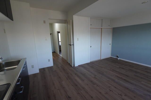 �y���ԁE���r���O�z�@