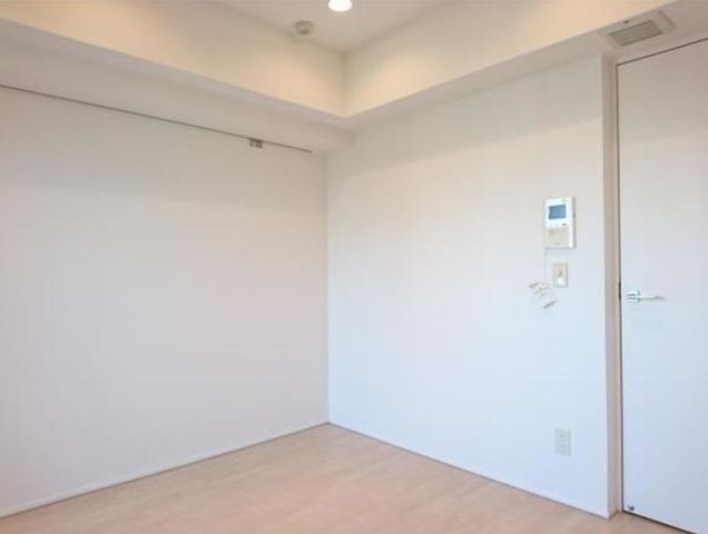 �y���̑��ݔ��z�@TV���j�^�[�z��