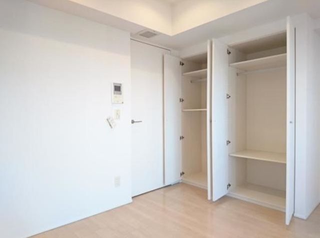 �y���[�z�@�N���[�[�b�g