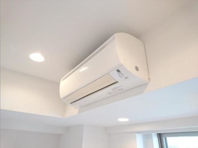 �y���̑��ݔ��z�@�G�A�R��