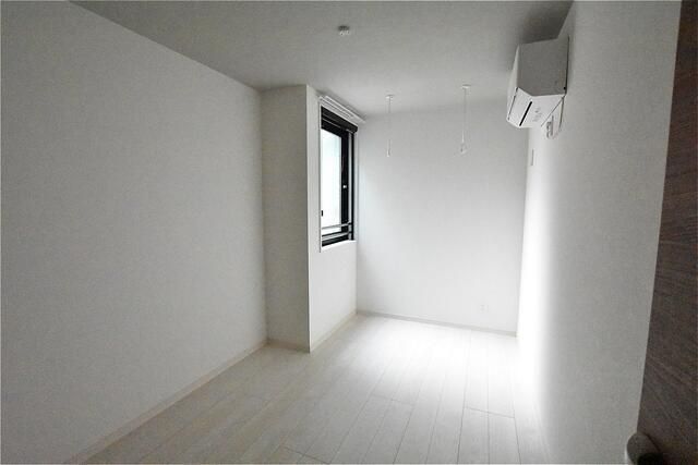 �y���ԁE���r���O�z�@