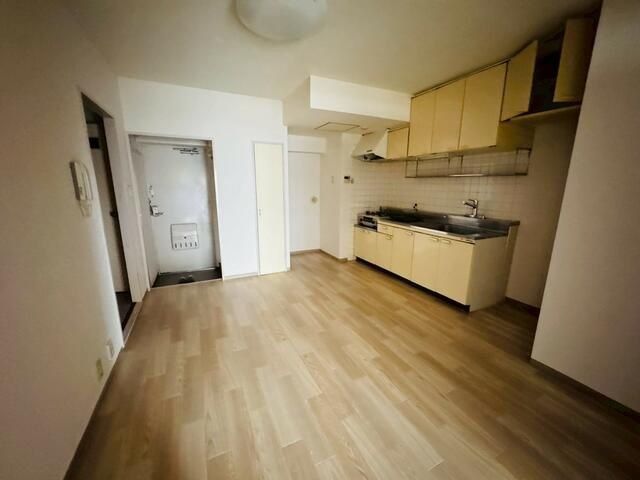 �y���ցz�@