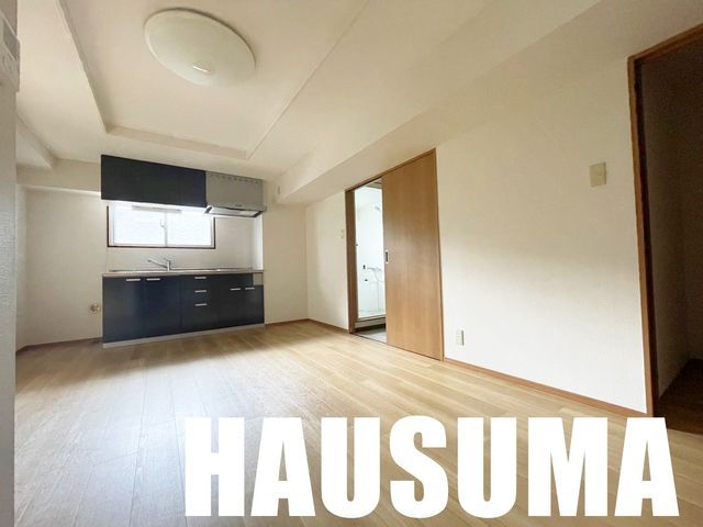 �y���̑������E�X�y�[�X�z�@���r���O/����