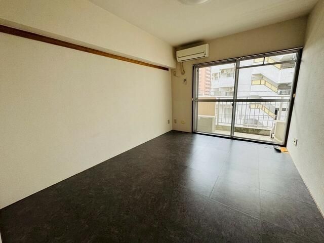 �y���ԁE���r���O�z�@���������Q�Ǝʐ^��