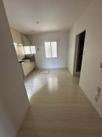 �y���ԁE���r���O�z�@