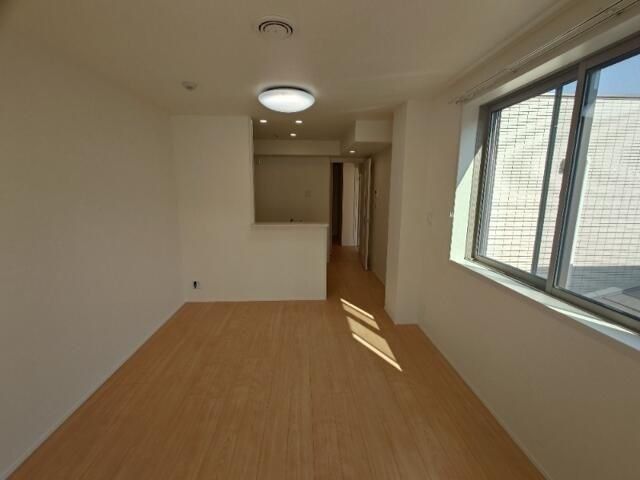 �y���̑������E�X�y�[�X�z�@