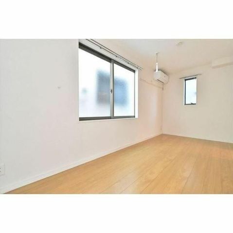 �y���ԁE���r���O�z�@