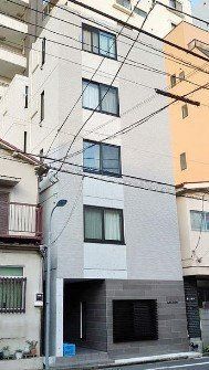 �y�G���g�����X�z�@