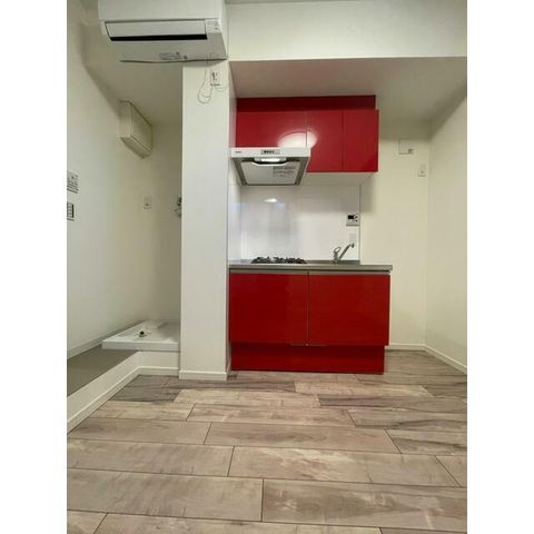 �y���̑��ݔ��z�@