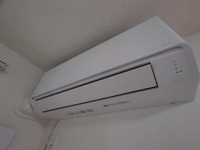 �y���̑��ݔ��z�@