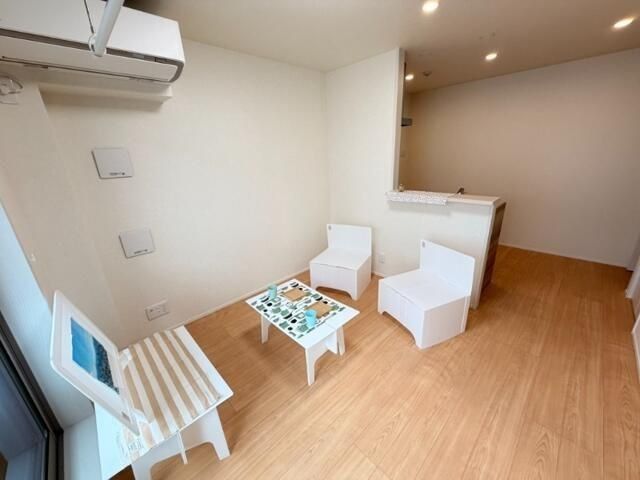 �y���̑��ݔ��z�@