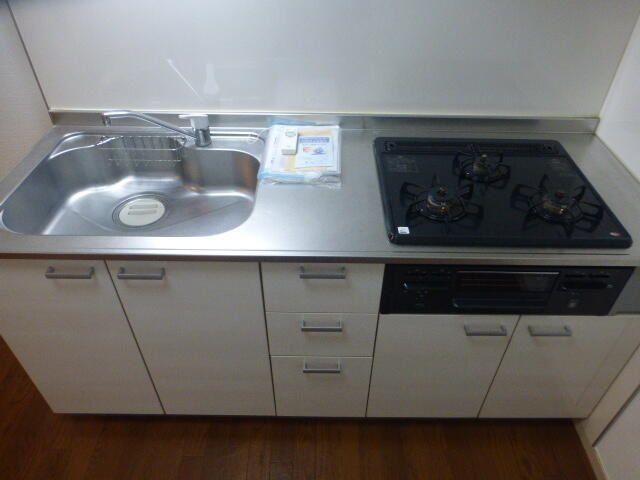 �y�L�b�`���z�@