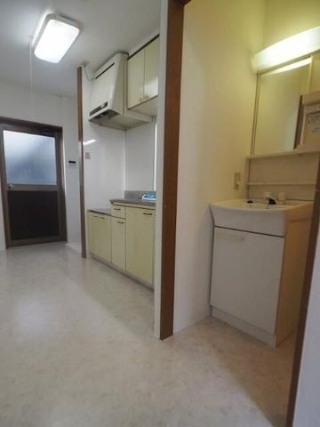 �y�L�b�`���z�@