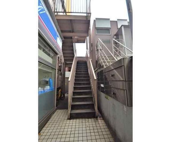 �y�G���g�����X�z�@