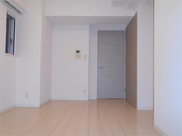 �y���ԁE���r���O�z�@