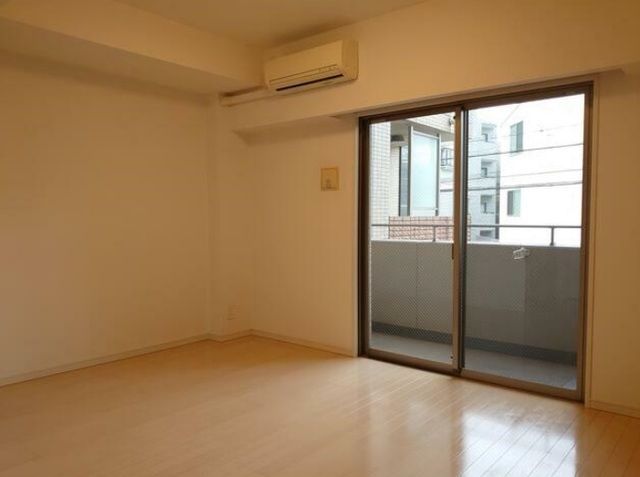 �y���ԁE���r���O�z�@����