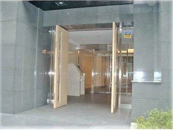 �y�G���g�����X�z�@