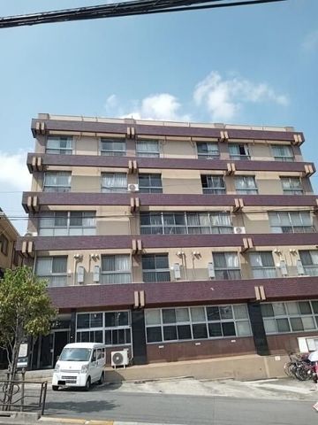 �y�G���g�����X�z�@