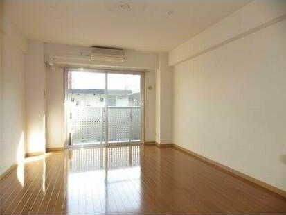 �y���̑��ݔ��z�@