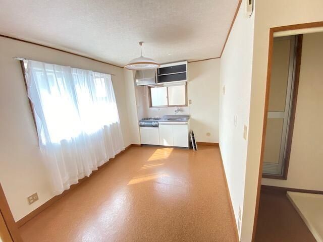 �y���ԁE���r���O�z�@