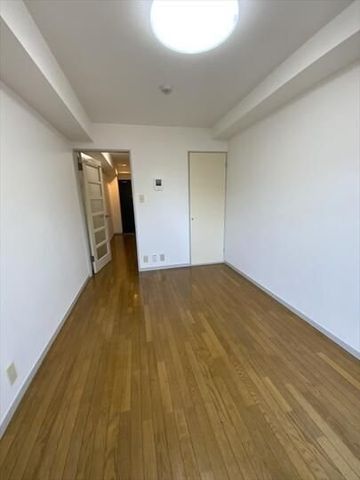 �y���ԁE���r���O�z�@