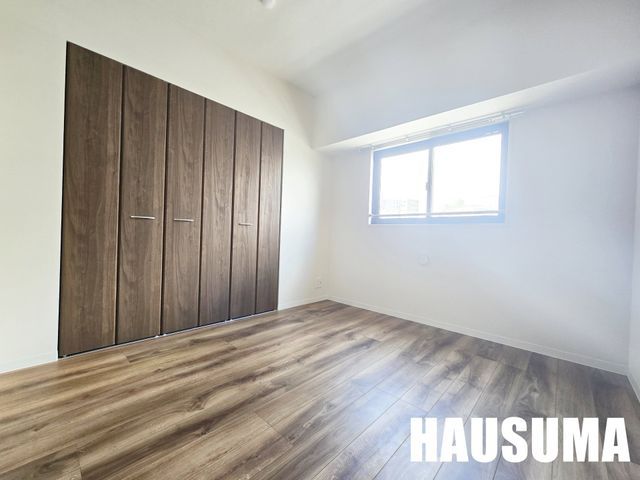 �y�����E���r���O�z�@