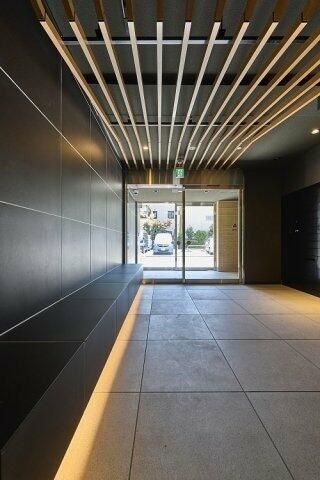 �y�G���g�����X�z�@