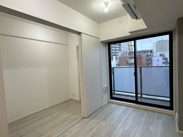 �y���ԁE���r���O�z�@