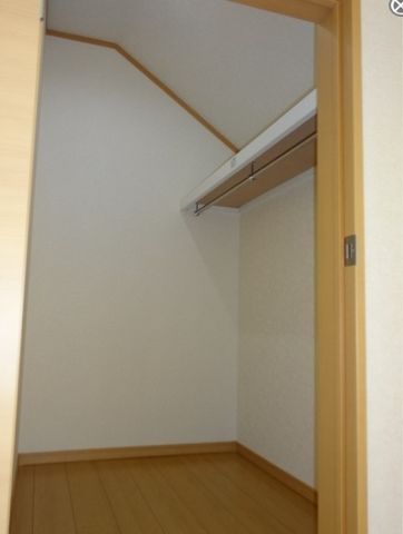 �y���[�z�@�E�H�[�N�C���N���[�[�b�g