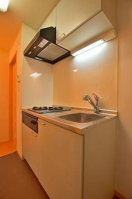 �y���̑��ݔ��z�@