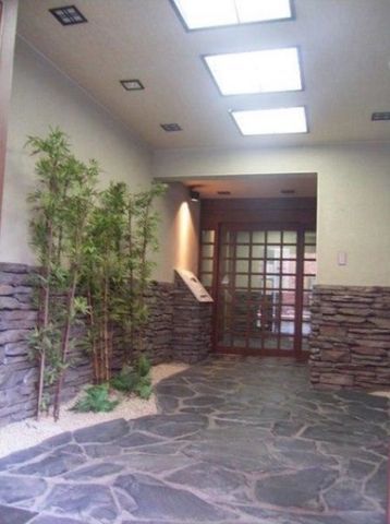 �y�G���g�����X�z�@�G���g�����X