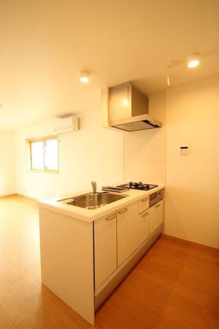 �y�L�b�`���z�@